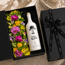 Load image into Gallery viewer, Orchid Garden Flowers & Liquor Gift Box