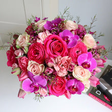 Load image into Gallery viewer, Duchess