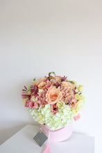 Load image into Gallery viewer, Chloe