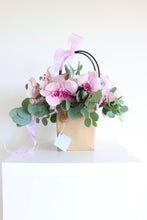 Load image into Gallery viewer, Maya Flower Bag