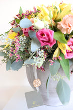 Load image into Gallery viewer, Lola