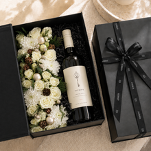 Load image into Gallery viewer, Winter White Flowers &amp; Liquor Gift Box

