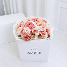 Load image into Gallery viewer, Coral Flower Bouquet
