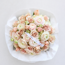 Load image into Gallery viewer, Soft Cream Flower Bouquet

