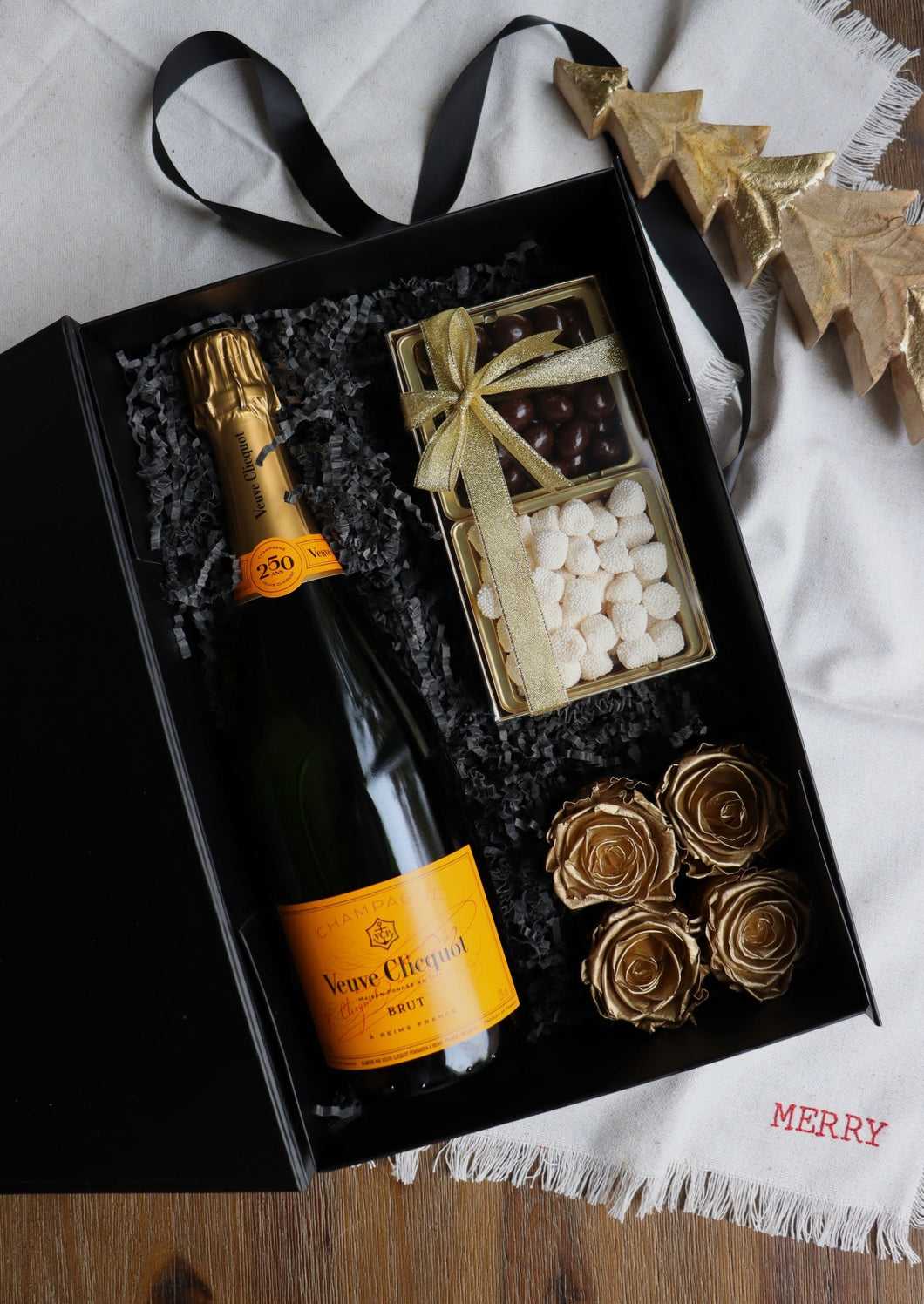 Champagne Gift Box (Preserved Roses)