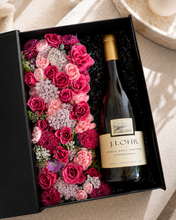 Load image into Gallery viewer, Berry Blush Flowers &amp; Liquor Gift Box
