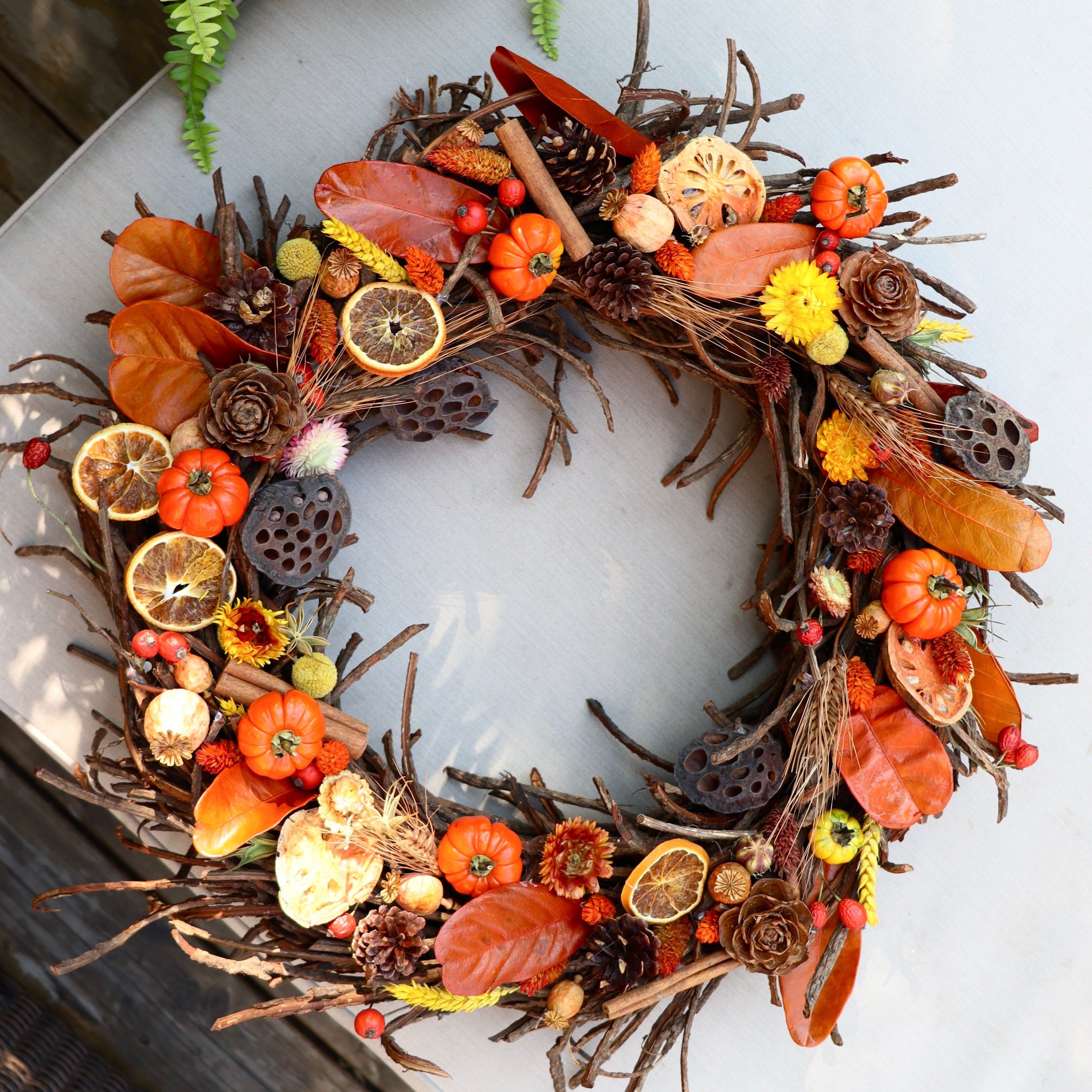 autumn wreathドライフラワーリース Fall Wreath – Amber Flowers
