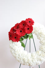 Load image into Gallery viewer, Remembrance Wreath
