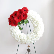 Load image into Gallery viewer, Remembrance Wreath
