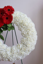 Load image into Gallery viewer, Remembrance Wreath
