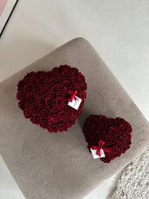 Load image into Gallery viewer, Eternal Rose Velvet Heart Box
